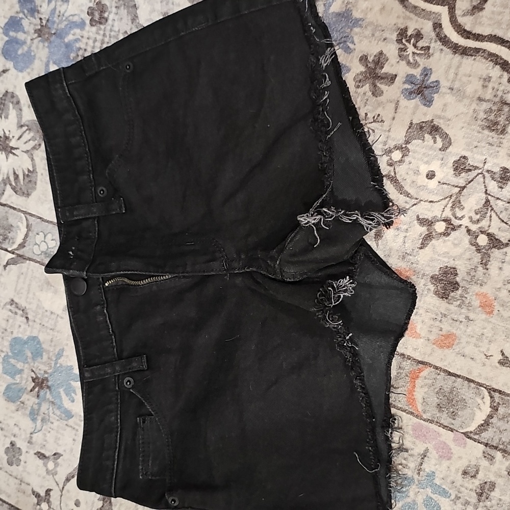 Universal thread black denim shortie